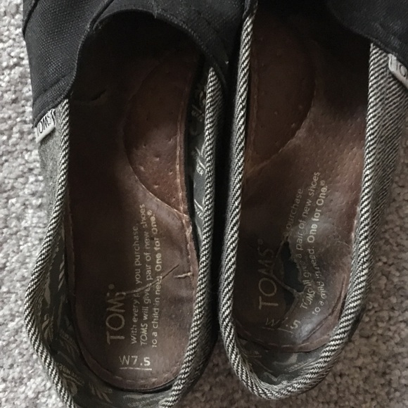 Unique bundle of TOMS classics - Picture 2 of 8